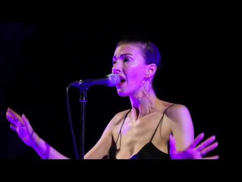 Chrysta Bell - Monday (Rocca di Carmignano, July 13th 2017)