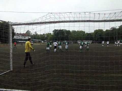 Freistoß zum 2 zu 0 für 08 durch P. Kroll