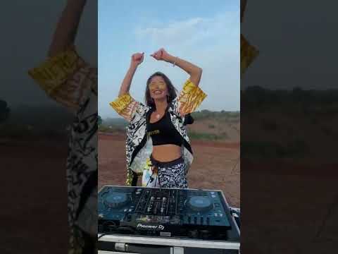 Dj LITCHI live in a club / melodic techno & progressive