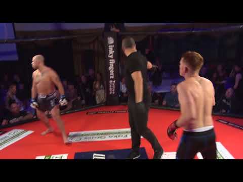 Fight 8 Peter Cray v Jamie Petts Warriors 2017