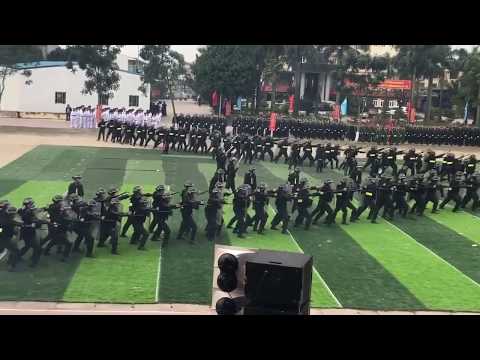 Cảnh sát cơ động diễn tập chiến đấu# Đội hình chữ A