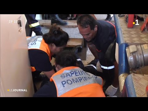 Les pompiers de Hiva Oa en formation