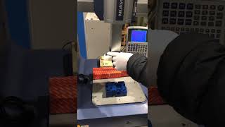 MITUTOYO｜ミツトヨ 三次元測定機 QM-Measure333の動画サムネイル