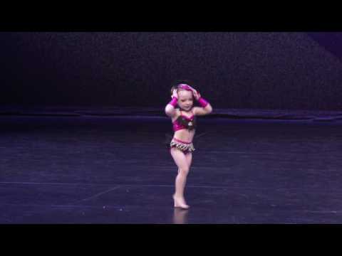 Roxy Brennan- Covergirl- Legacy March 25, 2017