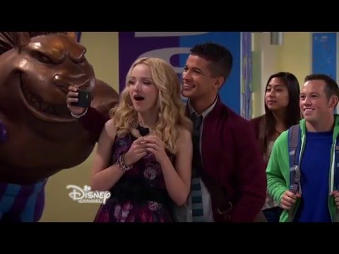 Liv & Maddie - 3x15 - Homerun-A-Rooney: Liv, Holden & Parker (Parker: STOP!)