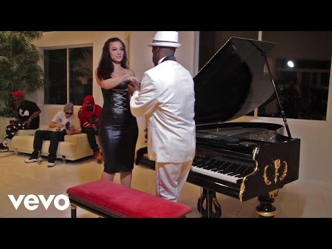 G. Battles - My Bitch ft. Rappin' 4-Tay