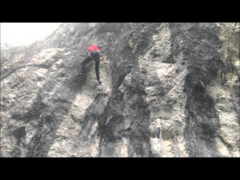 Viorel Amzăroiu in Ketchup (8b), Moroeni, Romania