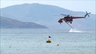 preview picture of video 'Erickson Air-Crane S-64 helicopter over Alykanas Village Hotel, Alykanas, Zakynthos Aug 2012'