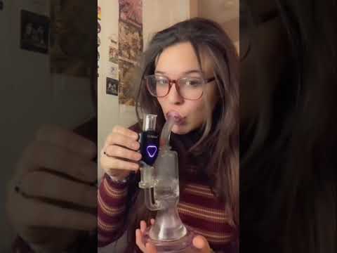 XMax RIGGO Precise Temperature Control #xmax #xmaxvaporizer #xmaxriggo #dabrig #enail #pipevaporizer