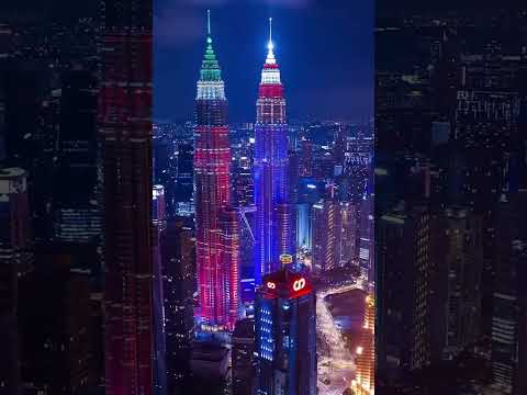 Petronas Twin Towers Kuala Lumpur Malaysia 🇲🇾 #petronas #petronastowers #kualalumpur #malaysia