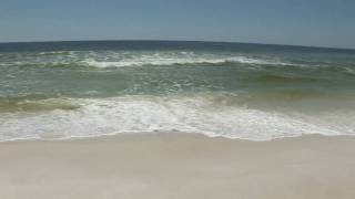 preview picture of video 'New, 3 Bedroom, Gulf-Front Condo... Sleeps 8! Turtle Walk #201'