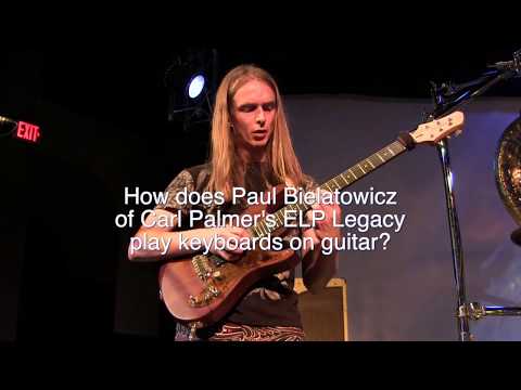 How does Paul Bielatowicz of Carl Palmer's ELP Legacy play keyboards on guitar?