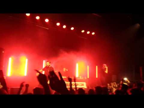 Dwa Sławy x Mc Hammer -  Bą Bą Bą (ZMT Poznań)