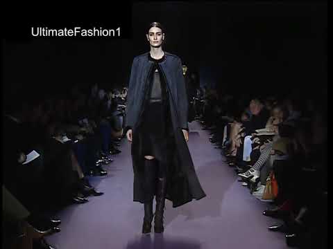 Yves Saint Laurent Fall Winter 2001 full show