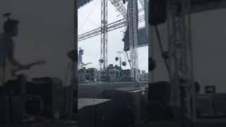 Danielle Bradbery singing Can't Stay Mad at You