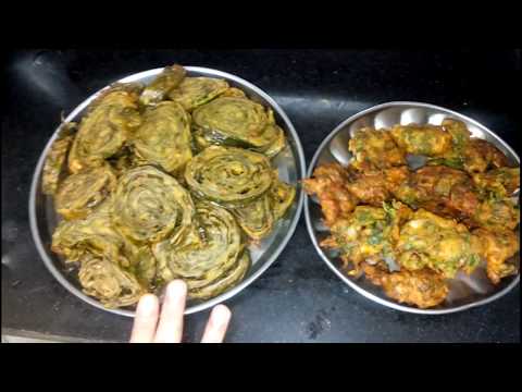 Aaloo Vade / Aloo Wadi / Marathi Recipe with ENGLISH Sub-titles | Steamed Vegetable Leaf Roll | Video