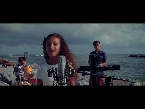 NO TURNING BACK - Michelle Peña (vídeo oficial)