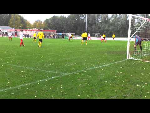 Heukelum 1 - Sparta'30 1, schot Werner de Jong