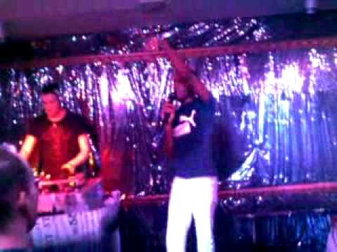 Nick Sinckler w Klubie Sixty9, 2010-02-22, Cz 5