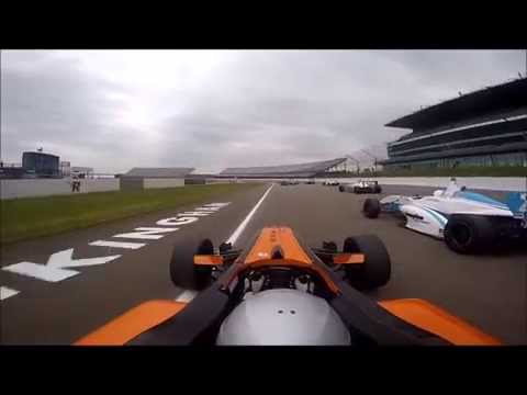 BRDC f4 round 4 2015 epic start p13 to p2 in 2 corners