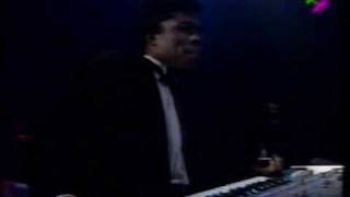 Barry White Live in Paris 31/12/1987 - Part 6 - Sho&#39; You Right