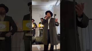 שלומי דסקל עם מקהלת ידידים ותזמורת של שייעה קאלער