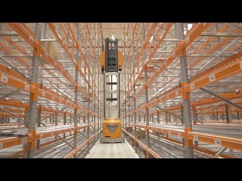 New Wave - Perfektes Outfit der Logistik für schwedische Sportbekleidung.