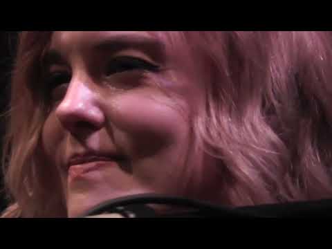 Anna Nalick cries during "Breathe (2 AM)" as crowd sings due to laryngitis - 11/5/15 (11) Albany, NY