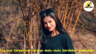Download lagu Papinka - Siapa Dia (lirik) mp3