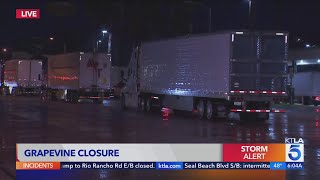 Snow, ice shuts down Grapevine