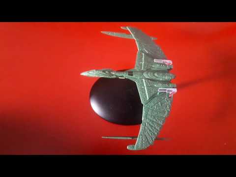 Closer Look At The Romulan Valdore Class Warbird *Star Trek Starships Collection*