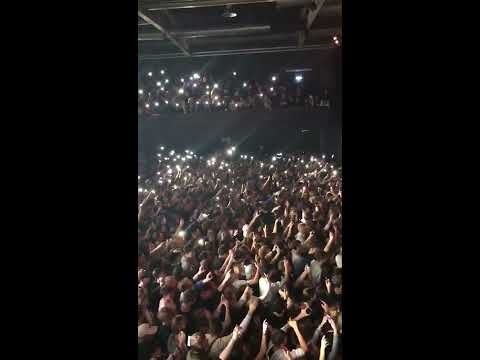 Capital Bra-Für Brüder (Live in Berlin)