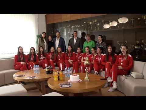 Kadetkinje Crvene zvezde dominantno do šampionskog pehara