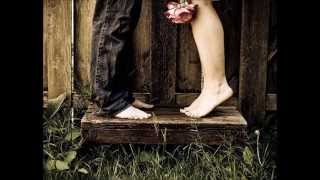 Monomania Clarice Falcão com letra