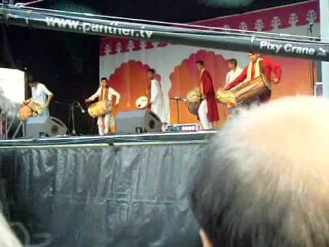 Rhythm N Bass dhol players at Diwali On The Square 2009