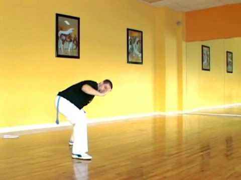 How to Pisao in Brazilian Capoeira Martial Arts