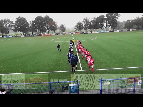 Voor aanvang FC Victoria JO14-1 - DOVO JO14-1