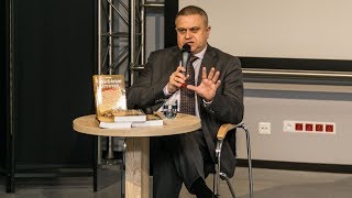 Robert Radzik gościem ostrowskiej biblioteki (zdjęcia, wideo)