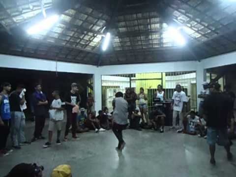 CORINGA & JONAS FLEX vs UILL & ADAM | NA CYPHER É NOIZ 2014