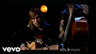 Landon Pigg - Falling In Love At A Coffee Shop (Sessions@AOL)