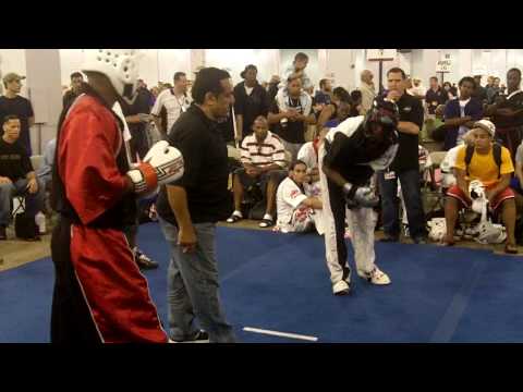 Kodaq Wray v Ryan McGriff Men's Lightweight Fighting NEO '10