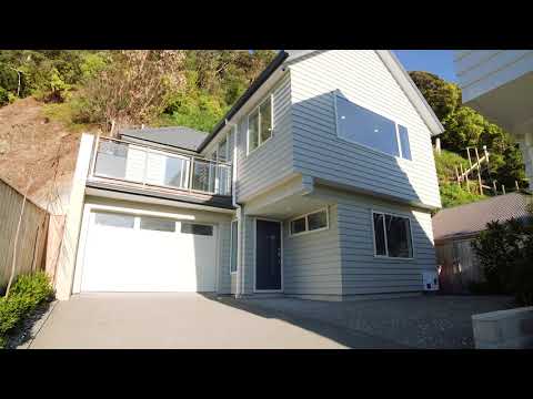 4/121 Muritai Road, Eastbourne