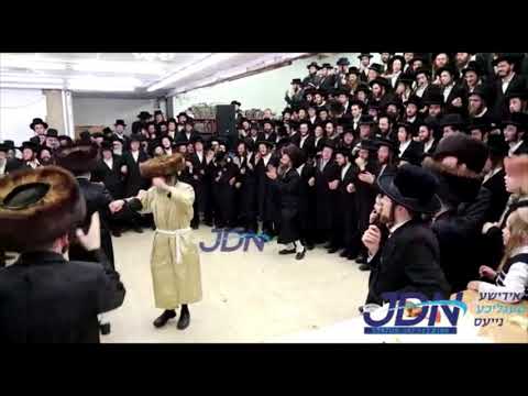 Lelov Nikolsburg Rebbe Dances With His Son At His Sheva Brochos   Kislev 5782