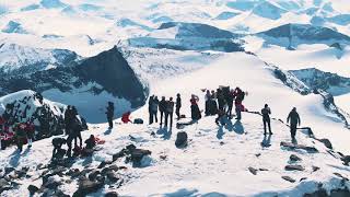 Feiring av17 Mai på Norges tak - Galdhøpiggen