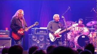 Los Lobos  Plays "Bertha" at 23rd annual Christmas Jam