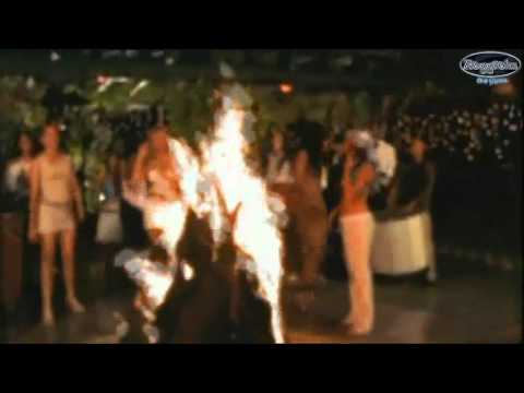 Hector & Tito Ft. Don Omar & Glory - Baila Morena/Amor De Colegio (La Historia Live) © 2003.