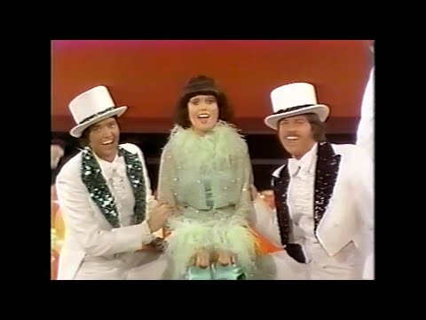 Marie Osmond & Osmonds - Singing in the Rain - 1977