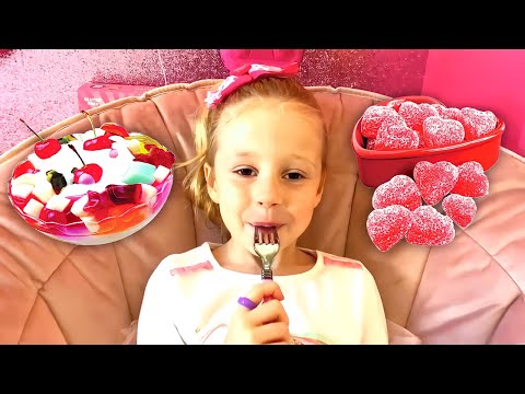 Nastya iyi işler yapar ve babası onu tatlılarla ödüllendirir