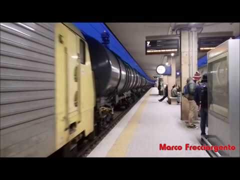 Transito alla Stazione di Treviso Centrale E.189 993 CANARINA con cisterne