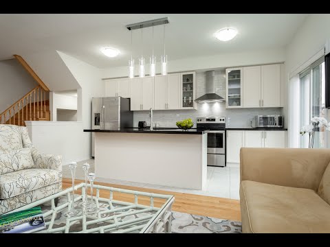 Ultra Modern Townhome in North Oakville | FOR SALE | 385 Athabasca Common - Oakville, ON